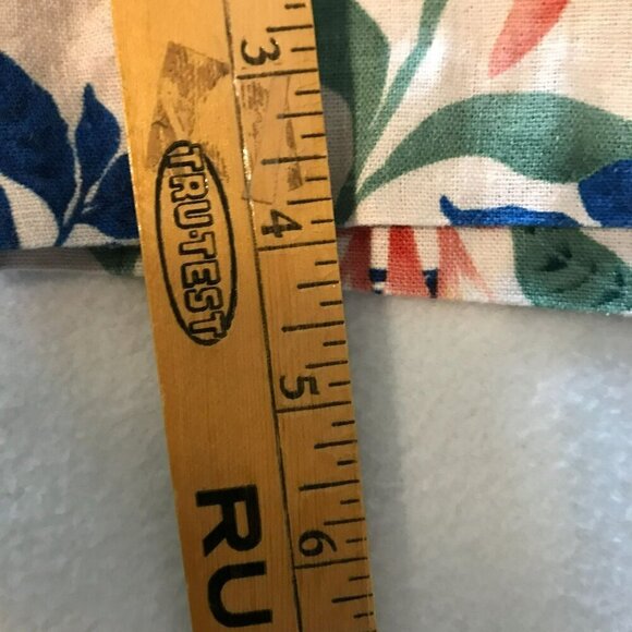 C & C California Shorts Tropical Print Linen Blend Elastic Back Sz 8 Colorful - Picture 10 of 13